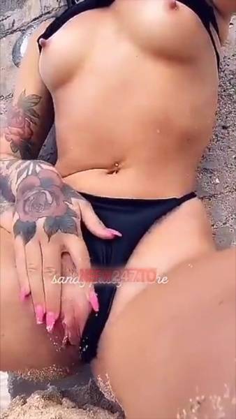 Madeleine Ivyy boobs & pussy flashing on public beach snapchat premium xxx porn videos on girlsfollowers.com