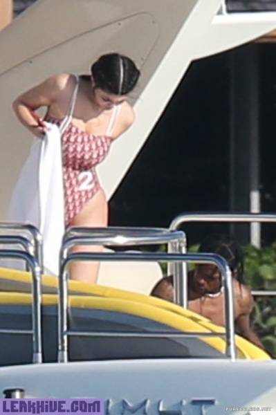 Leaked Kylie Jenner Paparazzi Swimsuit Yacht Photos on girlsfollowers.com