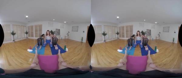 Ashley Lane, Lacy Lennon, Maya Bijou - Naughty America VR on girlsfollowers.com
