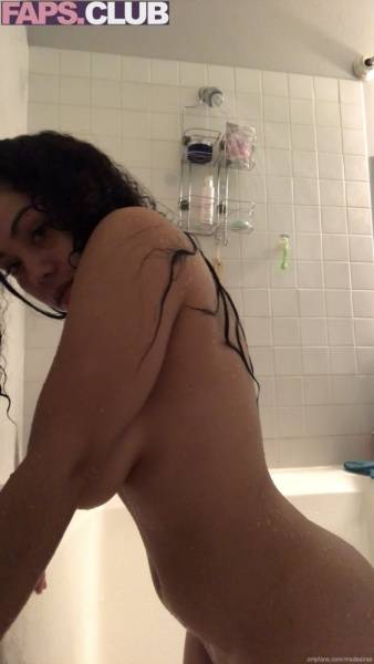 Msdesirae OnlyFans Leaks (1 Photo + 3 Videos) on girlsfollowers.com