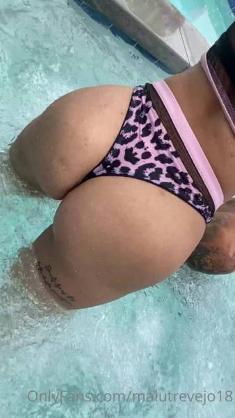 Malu Trevejo Swimming Pool Twerk Onlyfans Video Leaked on girlsfollowers.com