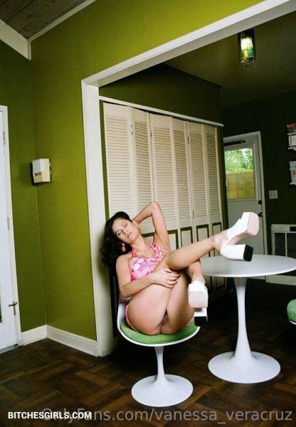 Vanessa Veracruz Nude Latina - Vanessa Onlyfans Leaked Naked Photos on girlsfollowers.com