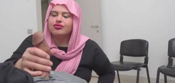 Married Hijab Woman caught me jerking off in Public waiting room. on girlsfollowers.com